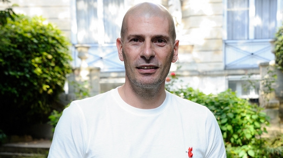 Akhenaton est sorti de l'hôpital