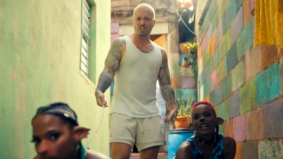 J Balvin : son clip polémique "Perra" supprimé