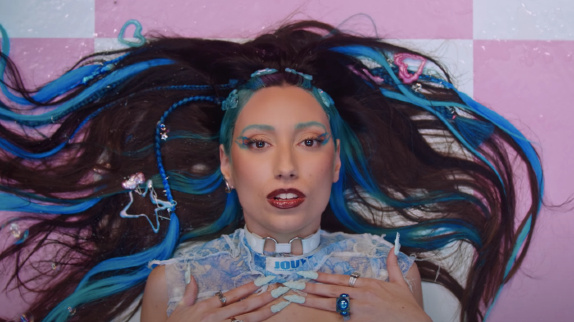 Kalika frappe fort avec "Olala" pour son 1er EP