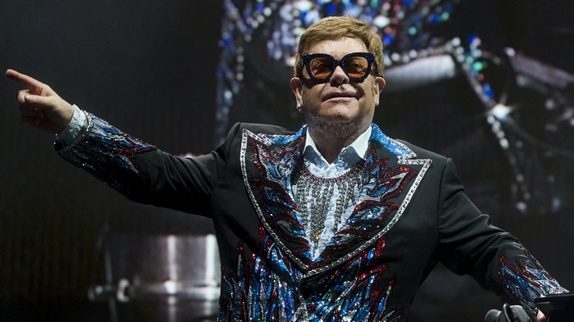 Elton John : un documentaire sur sa tournée