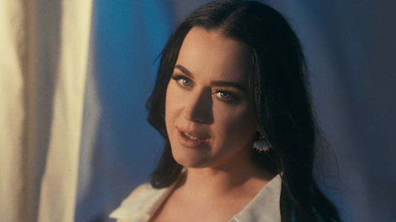 Katy Perry : son nouveau clip country !