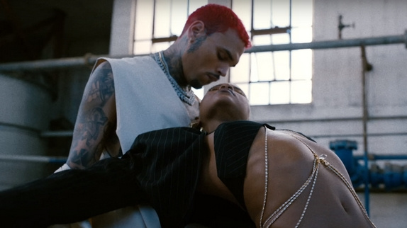 Chris Brown cartonne avec "Under the Influence"