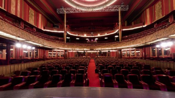 Lagardère s'empare des Folies Bergère