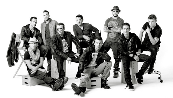 New Kids On The Block & Backstreet Boys réunis