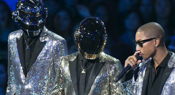 Pharrell et Daft Punk : écoutez "Gust of Wind" !