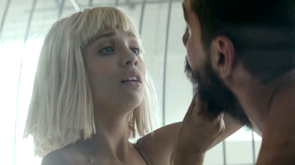 Sia : écoutez "Elastic Heart" au piano !