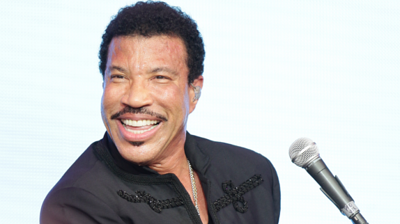 Grammy Awards 2016 : Lionel Richie honoré