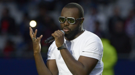 Maître Gims accélère le tempo sur "Zoum Zoum"
