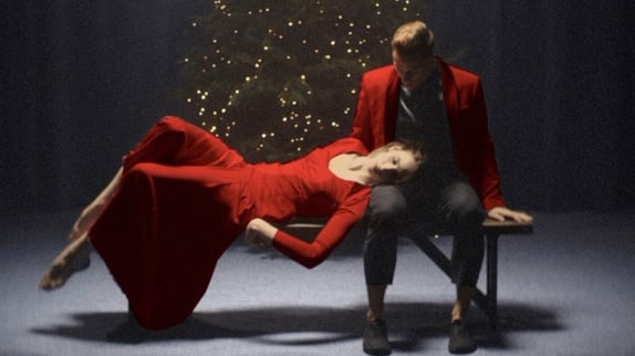 Loïc Nottet dévoile une ballade pour Noël
