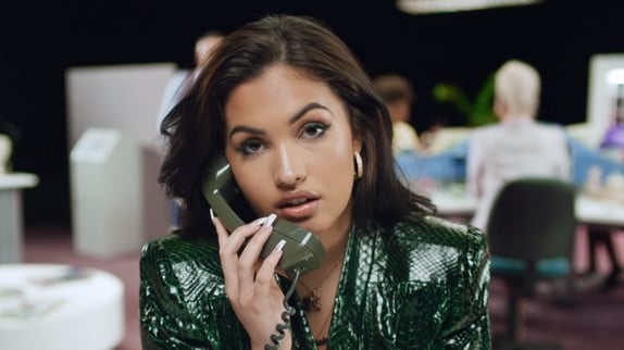 Jax Jones fait "Ring Ring" : le clip !