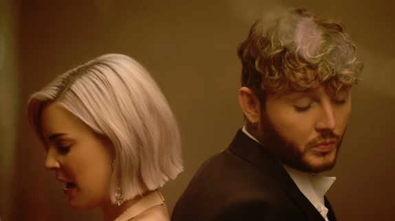 Anne-Marie et James Arthur : le clip !
