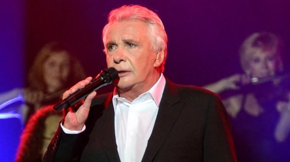 Michel Sardou rassure sur son état de santé