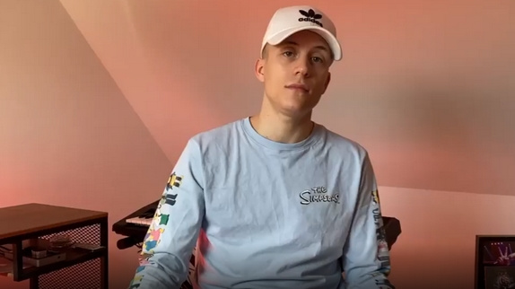 Loïc Nottet reporte son album