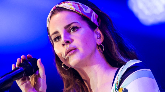 Lana Del Rey crée la polémique
