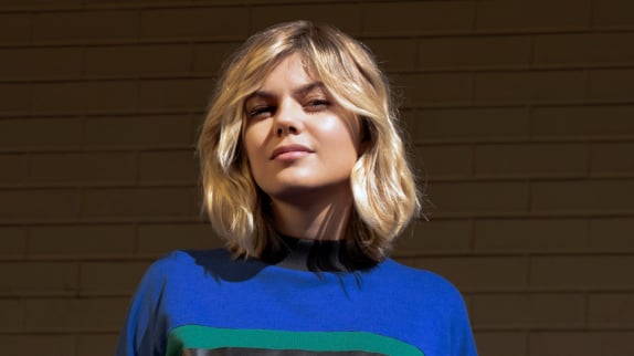 Louane est "Désolée"