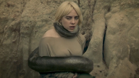 Billie Eilish revient avec le clip "Your Power"