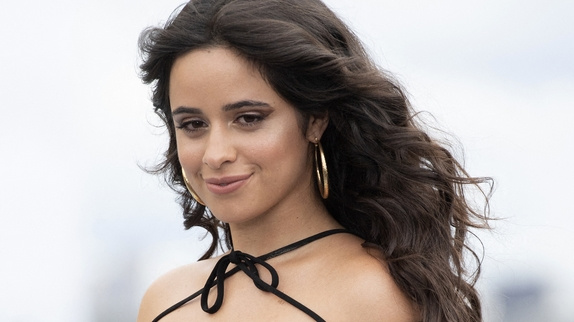 Camila Cabello chante "Oh Na Na"