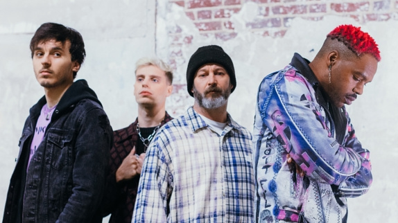 Skip The Use revient avec "Human Disorder"