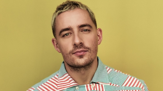 Dermot Kennedy cartonne avec "Kiss Me"