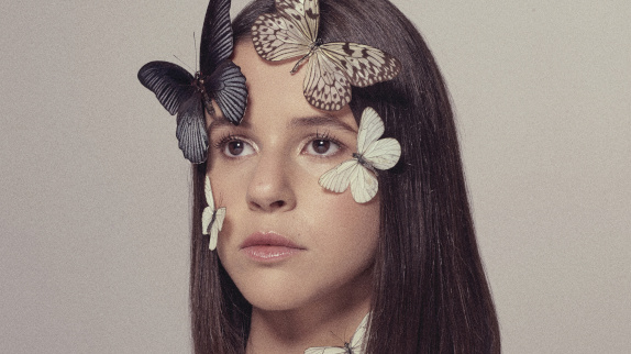 Marina Kaye : retour lumineux avec "Heavenbound"