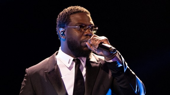 Dinos distribue des places gratuites pour ses concerts