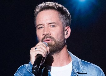 Emmanuel Moire cash sur "Le Roi Soleil"