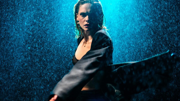 La protégée de Mylène Farmer de retour !