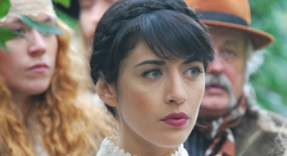 Tops : Nolwenn tient la barre et hisse les voiles