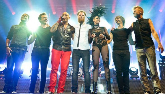 Aqua : écoutez le single "Fuck Me Like A Robot"