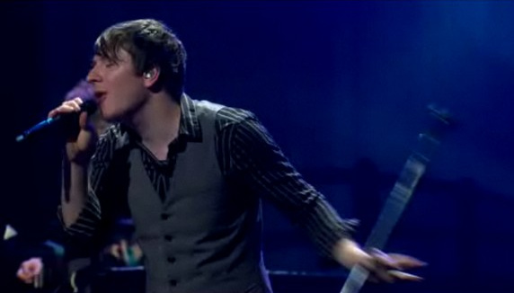 Owl City : la vidéo de "Dreams Don't Turn To Dust"