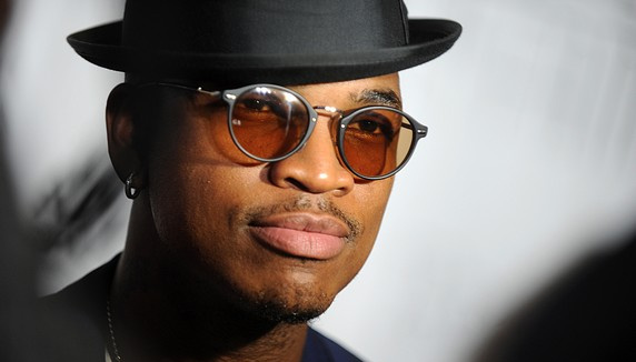 Ne-Yo présente le titre "Let Me Love You"