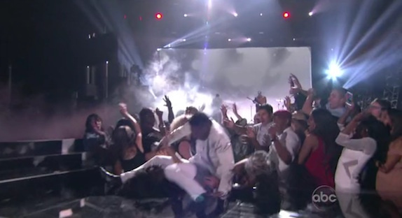 Miguel : la fan blessée aux BMA's en danger ?