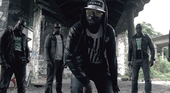 Maître Gims et L'Institut : le clip "Hasta La Vista"