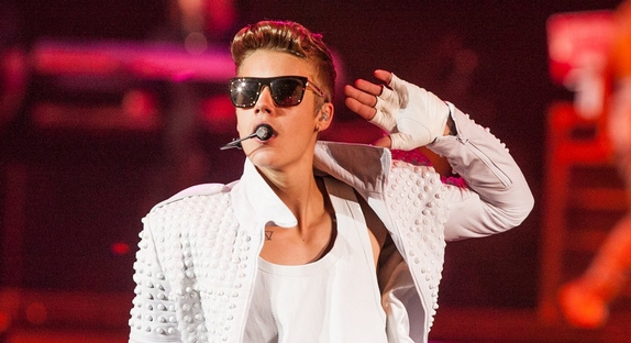 Justin Bieber en duo avec R. Kelly : écoutez !