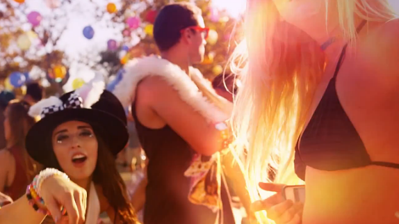 Calvin Harris et R3hab dévoilent "Burnin'"