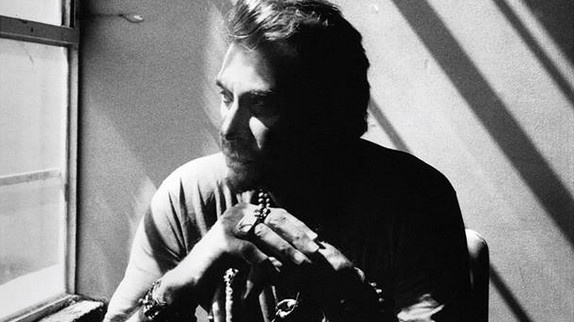 Johnny Hallyday se livre pour "Rester vivant"