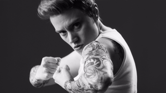 SNL : Justin Bieber moqué pour ses "gros attributs"