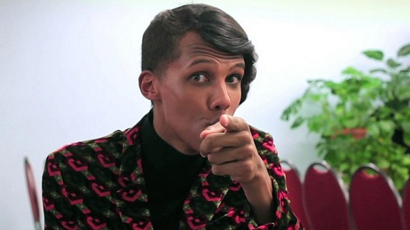 Stromae chante "Tous les mêmes" pour le "Time"