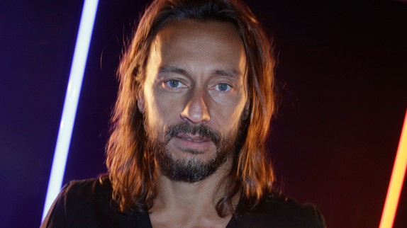 Bob Sinclar revisite "Love Generation"