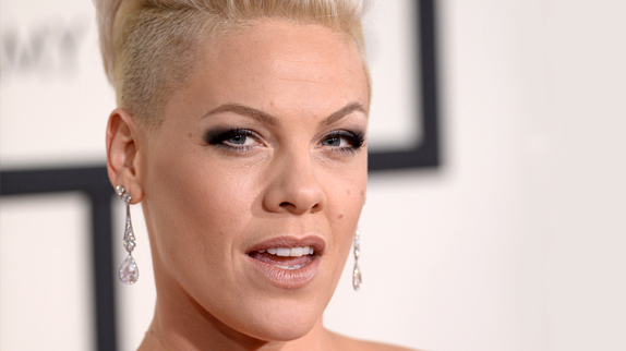 Pink est maman d'un petit garçon