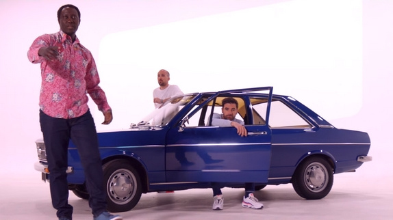 Synapson prend le volant dans "Souba"