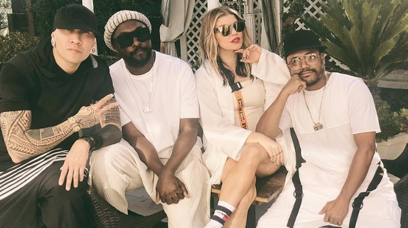 Les Black Eyed Peas de retour au complet ?