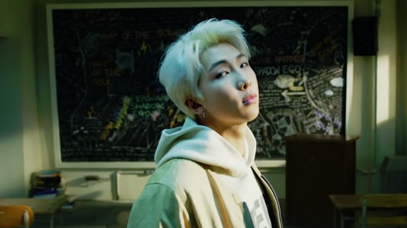 BTS dévoile un inédit dans une bande-annonce