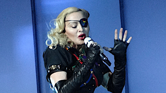 Coronavirus : Madonna choque avec une vidéo