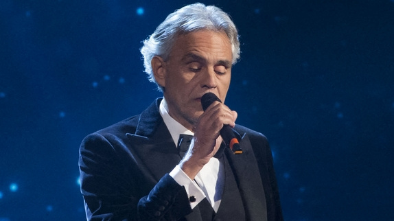 Après la polémique, Andrea Bocelli s'excuse