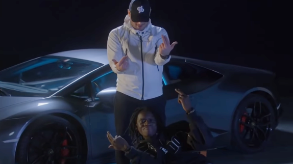 Jul reprend "Beat It" de Michael Jackson