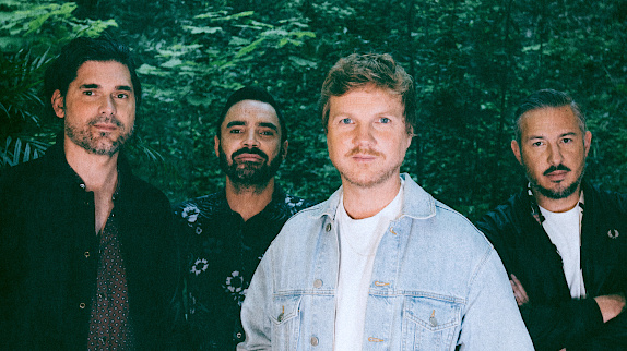 Kyo "n'assume pas" son premier album