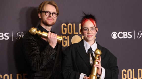 Golden Globes : Billie Eilish triomphe !
