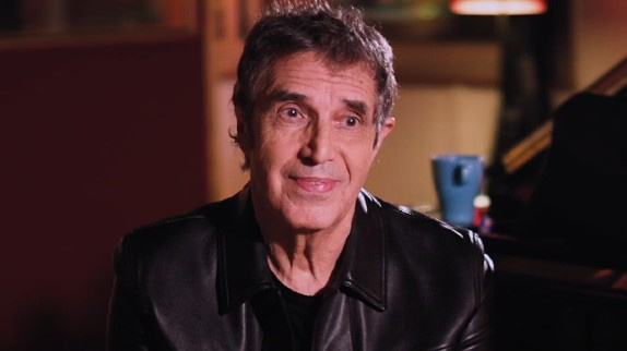 Julien Clerc dévoile un nouveau single touchant