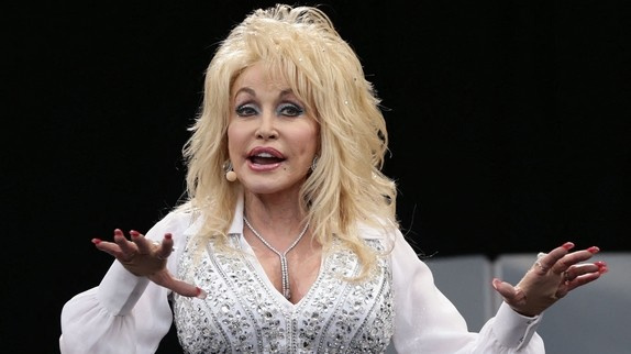 Dolly Parton malade : sa soeur se confie